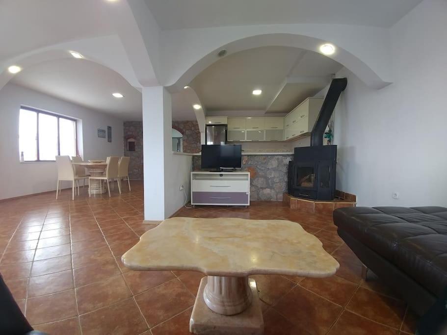 Casa Farmak - 4 Bedroom Lux Apartment With Infinity Pool & Lake View Охрид Екстер'єр фото