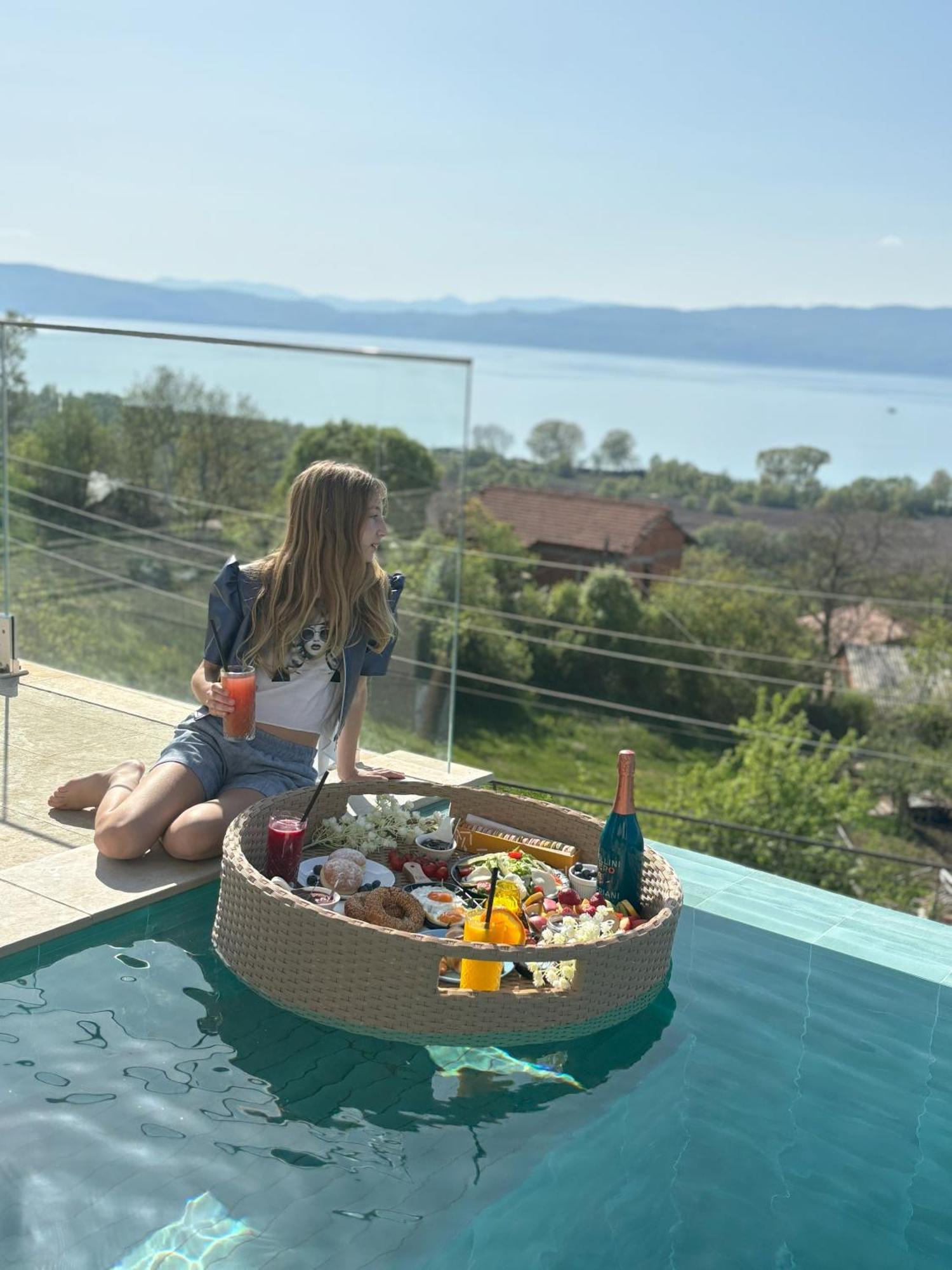 Casa Farmak - 4 Bedroom Lux Apartment With Infinity Pool & Lake View Охрид Екстер'єр фото